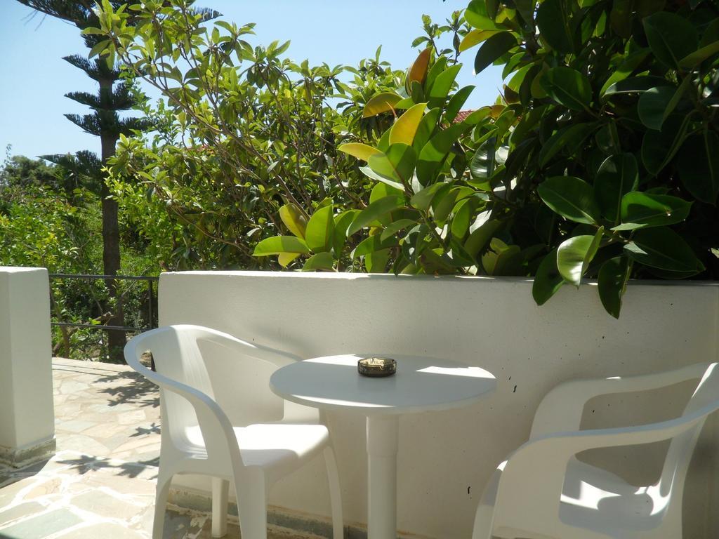 Sunningdale Hotel อาเยียกาลินี ภายนอก รูปภาพ