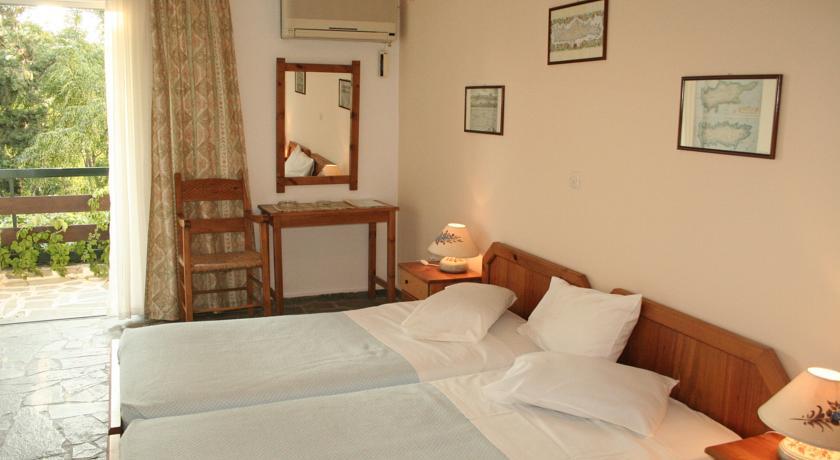 Sunningdale Hotel อาเยียกาลินี ภายนอก รูปภาพ